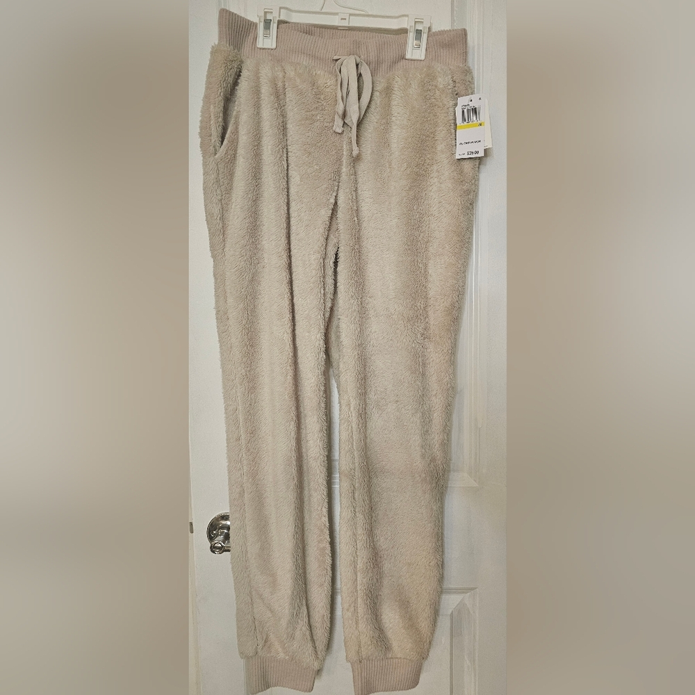 Hippie Rose Soft Cream Fleece Wear